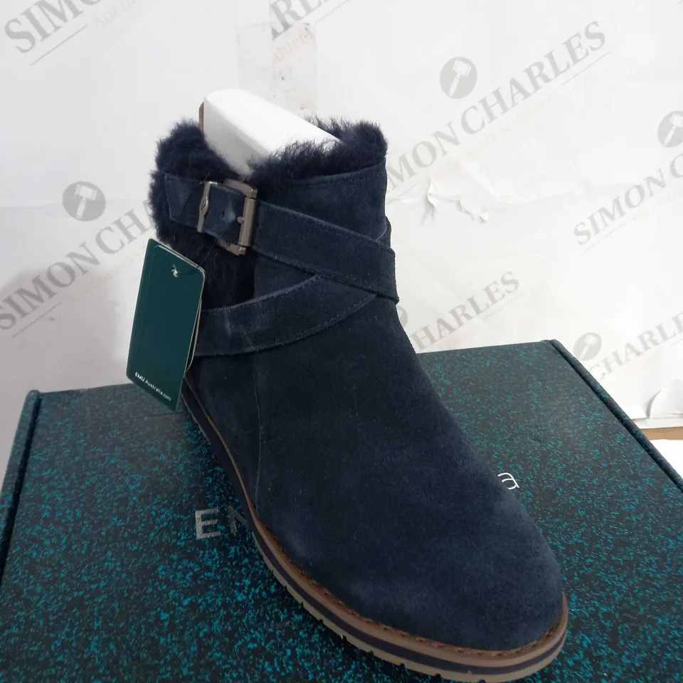 EMU AUSTRALIA FAUX SUEDE BOOTS - MIDNIGHT - UK 3
