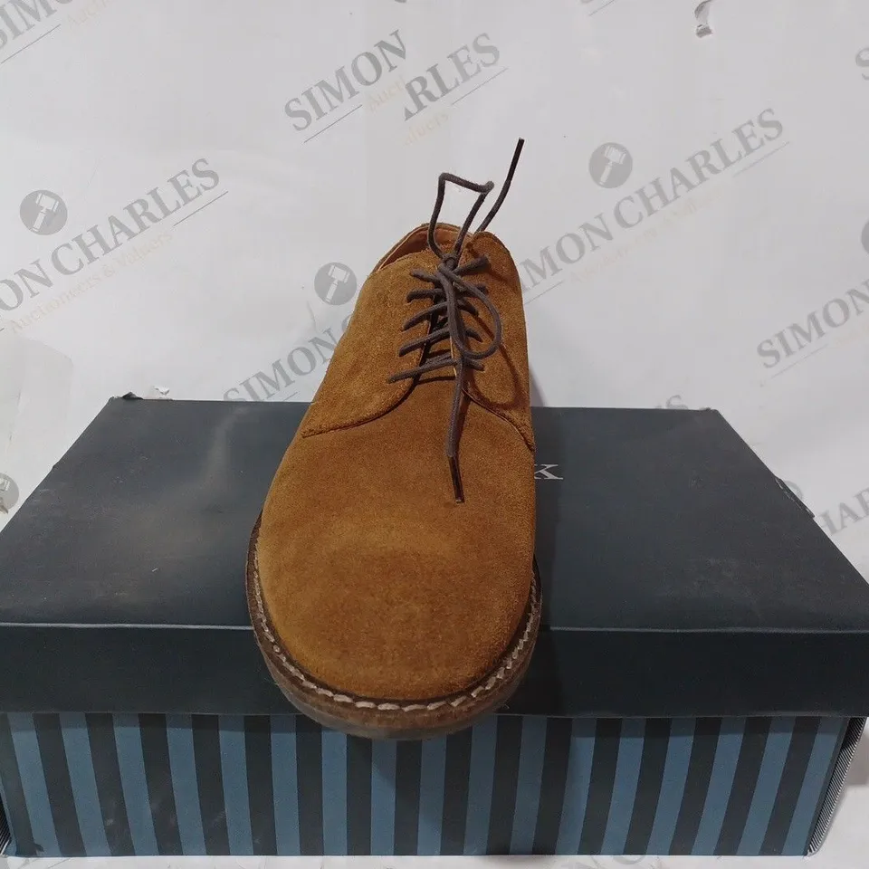 BOXED HOWICK DERBY SHOE SN10 TAN SUEDE SIZE 10