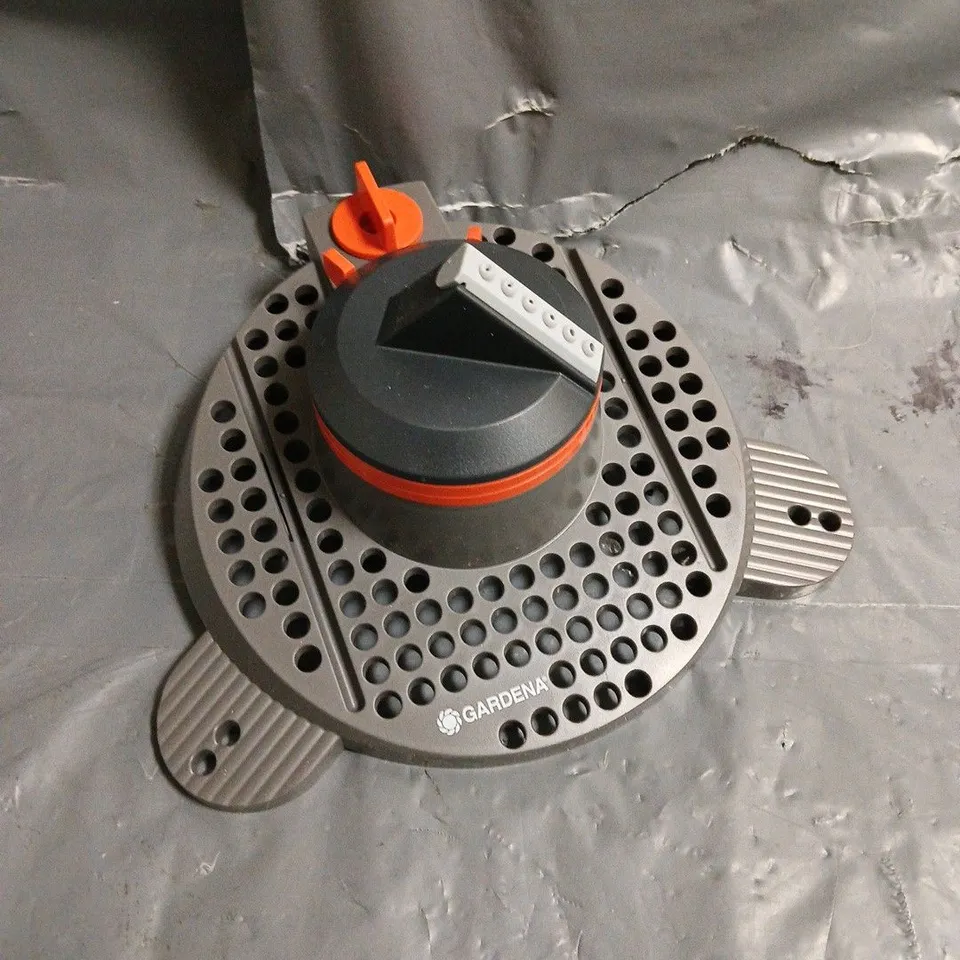 BOXED GARDENA CIRCULAR SPRINKLER 