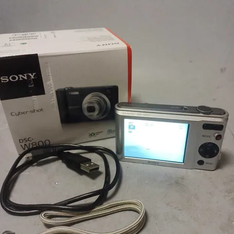 BOXED SONY W800 COMPACT CAMERA - SILVER 