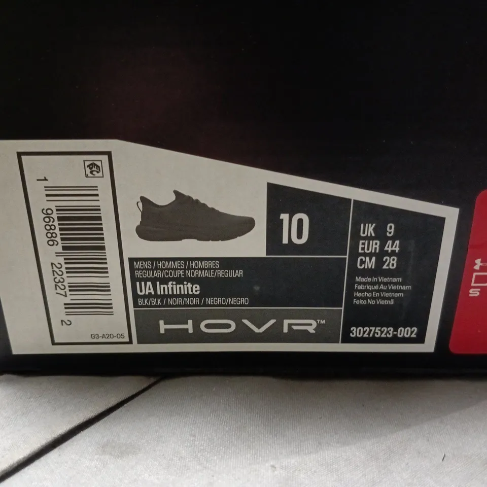 BOXED UNDER ARMOUR HOVR INFINITE MEN'S RUNNING SHOES - BLACK, UK 9 (EU 44)