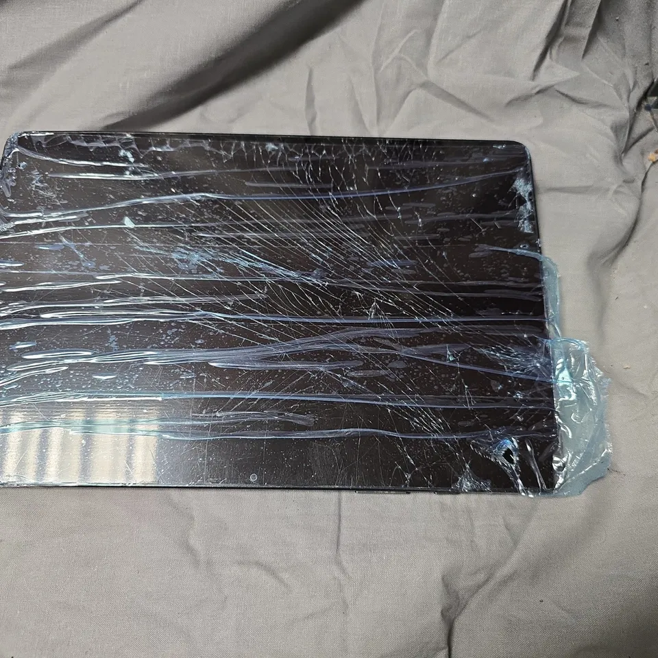 SAMSUNG GALAXY TABLET – BLACK, CRACKED SCREEN (DAMAGED)