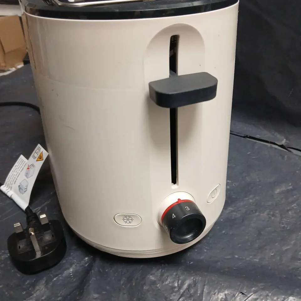 BOSCH 2-SLICE TOASTER – CREAM WITH CHROME INTERIOR