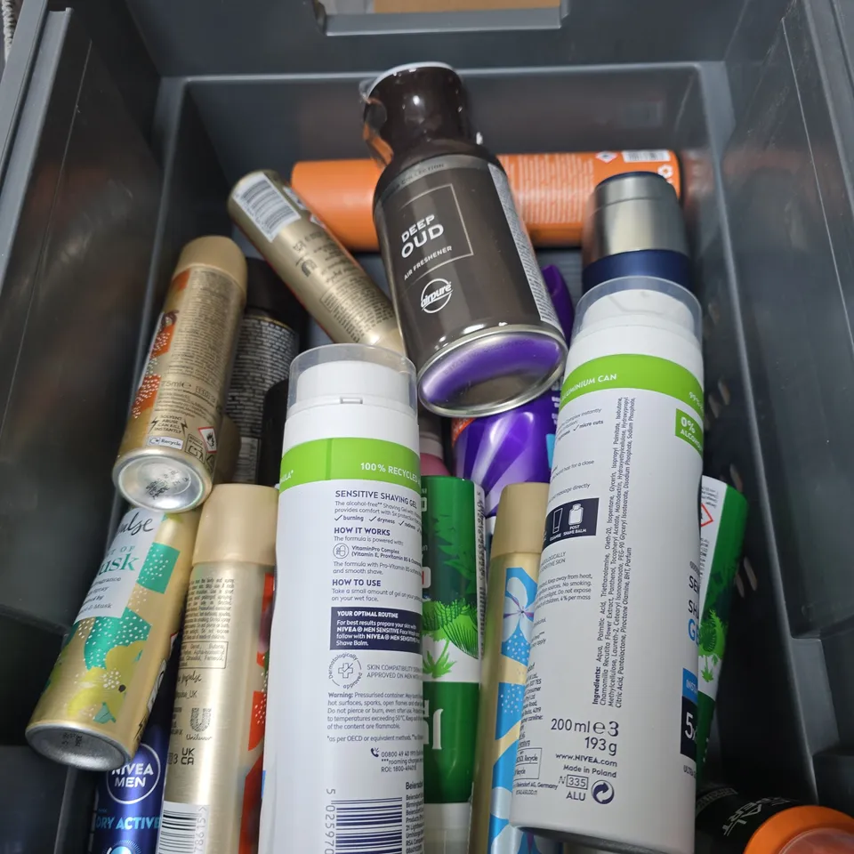 APPROXIMATELY 12 ASSORTED AEROSOLS INCLUDING CILLIT BANG MAGIC FOAM BATHROOM , NIVEA MEN SENSITIVE SHAVING GEL AND DEEP OUD AIR FRESHENER 