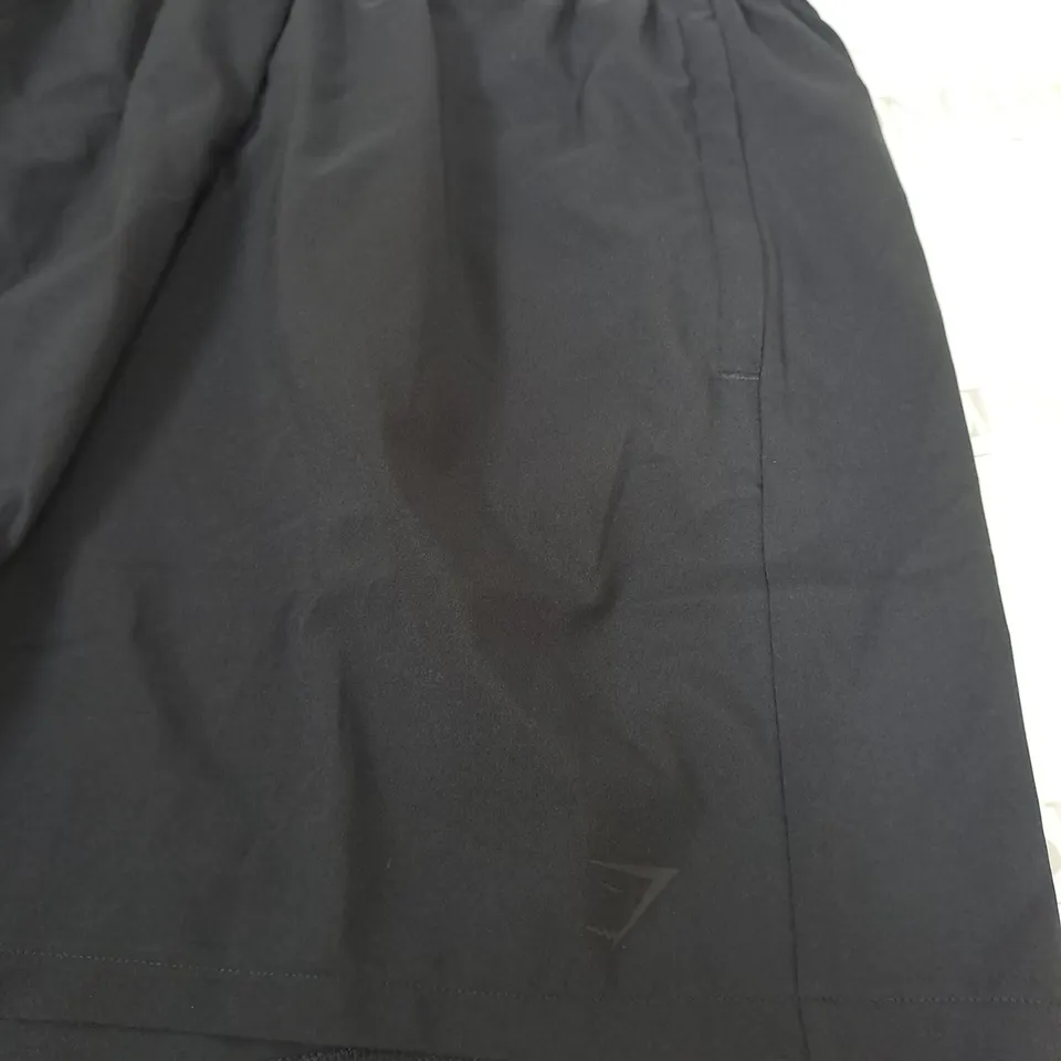GYMSHARK WORKOUT SHORTS SIZE S