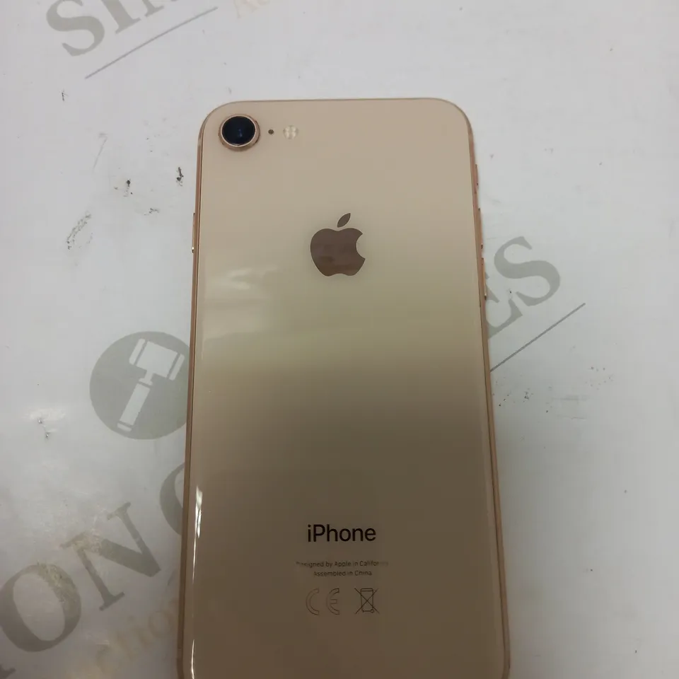 IPHONE 8