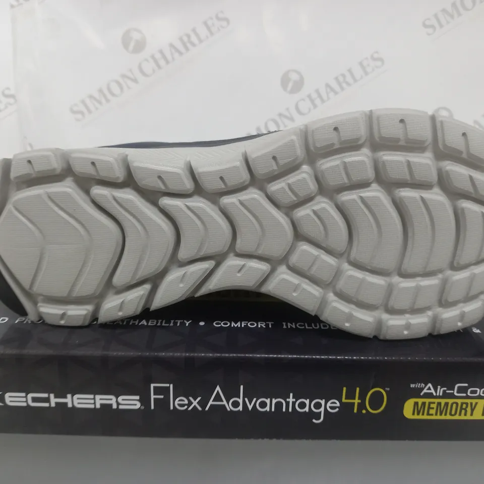 SKETCHERS MENS FLEX TRAINER NAVY SIZE 9UK (MENS)