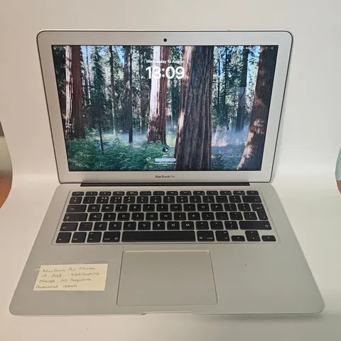 UNBOXED APPLE MACBOOK AIR I-7 8GB/256GB IN SILVER - A1466