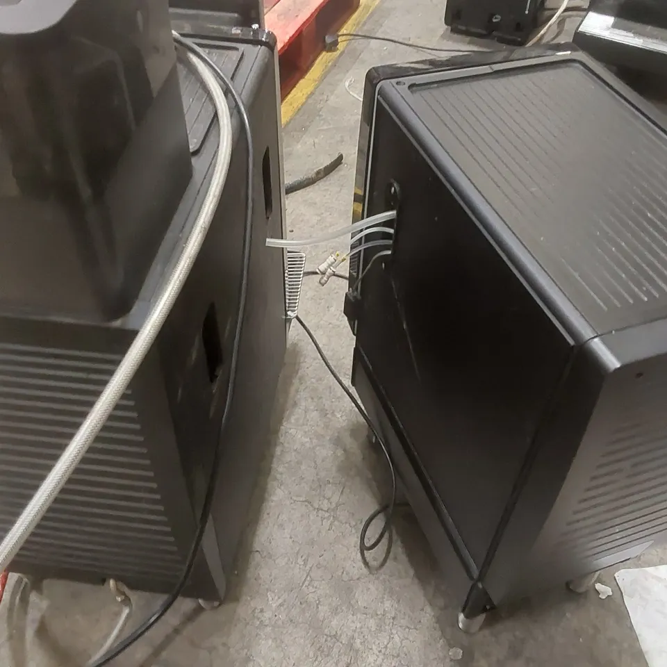 FRANKE A600 COMMERCIAL COFFEE MACHINE WITH MILK CHILLER (2 ITEMS)