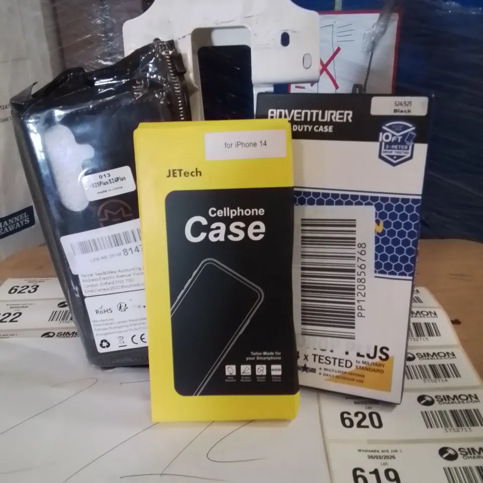 PALLET CONTAINING A LARGE QUANTITY OF PHONE CASES,SCREEN PROTECTORS 