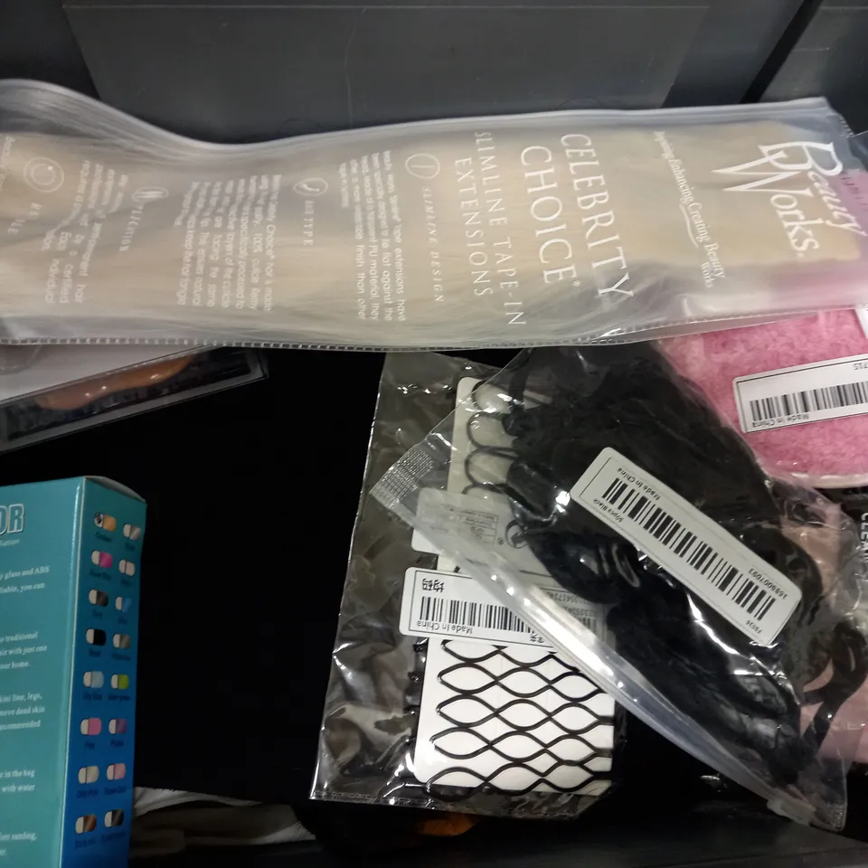 BOX OF APPROX 12 ASSORTED HEALTH AND BEAUTY ITEMS TO INCLUDE - NATURA BABY WIPES 60 - MINI SILVER SHAVER - EPILATOR PAINLESS HAIR REMOVAL EXFOLIATION ECT