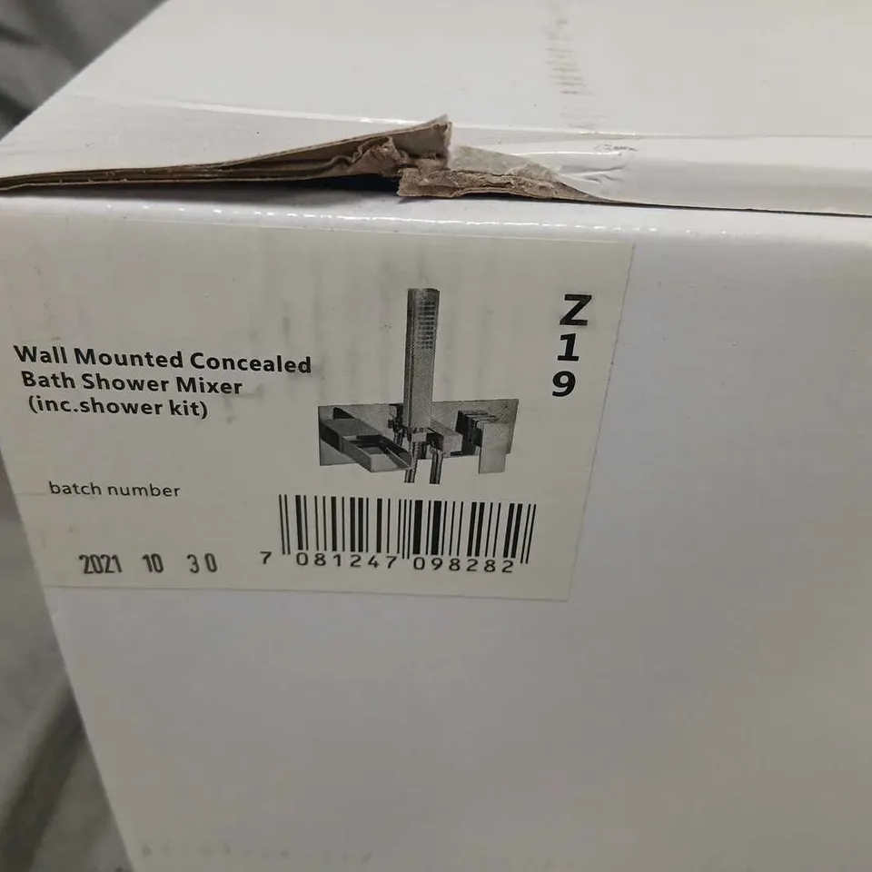 STUDIO Z WALL MOUNTED CONCEALED BATH & SHOWER MIXER (INCL. SHOWER KIT)