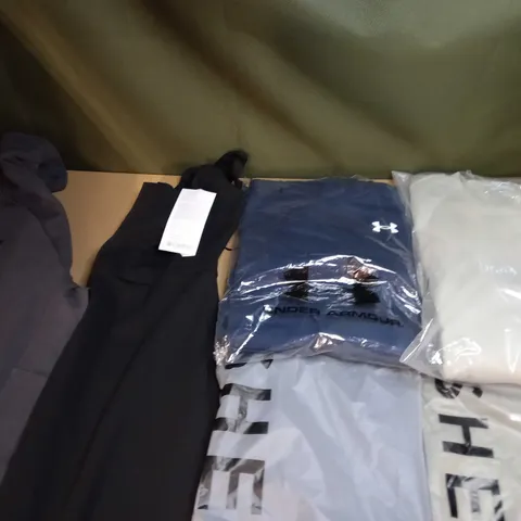 LOT OF APPROX 20 ASSORTED CLOTHING ITEMS VARYING IN SIZE/COLOUR/STYLE TO INCLUDE: TROUSERS, SKIRTS, TOPS
