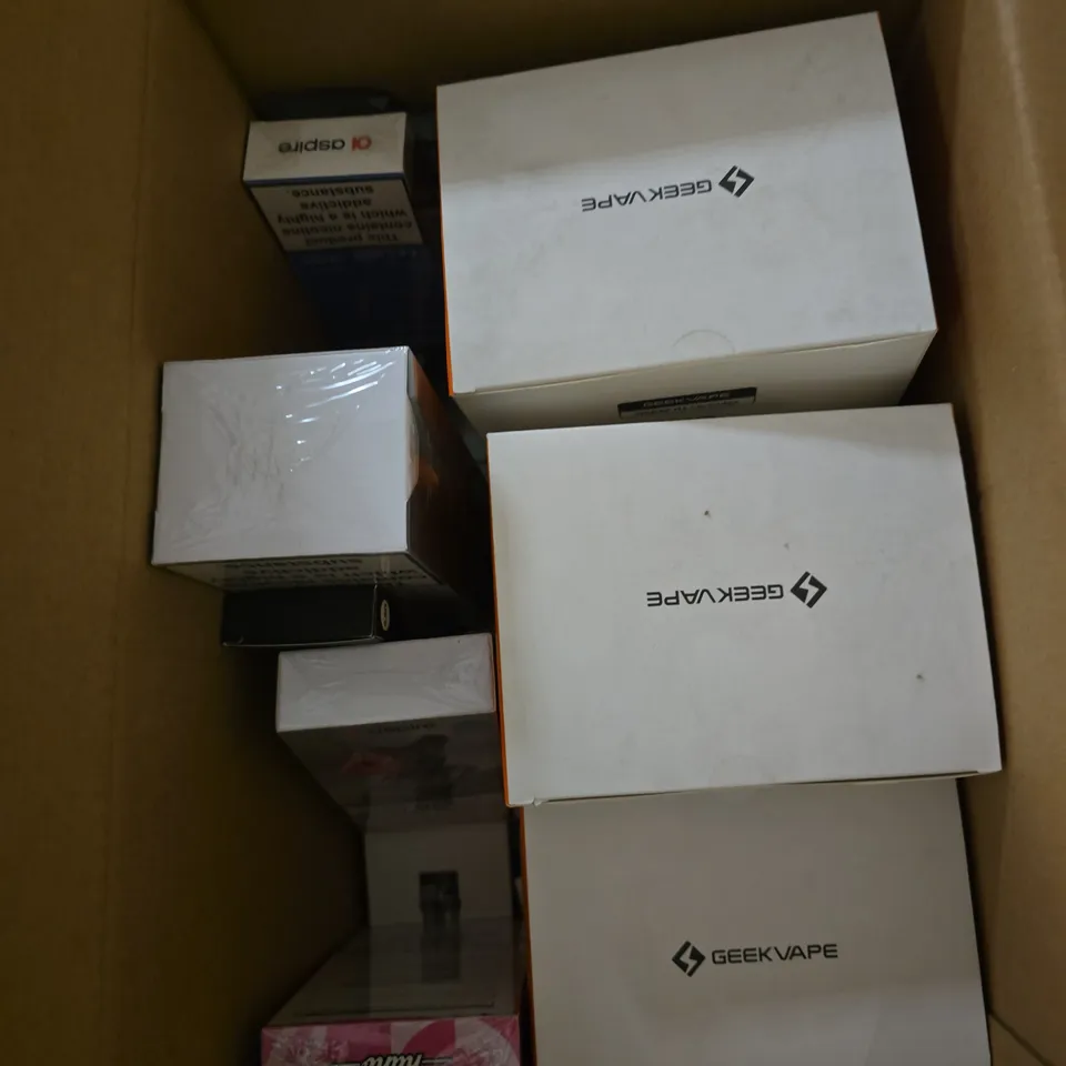APPROXIMATELY 15 ASSORTED E-CIGARETTE PRODUCTS TO INCLUDE - ASPIRE, GEEK VAPE ETC 