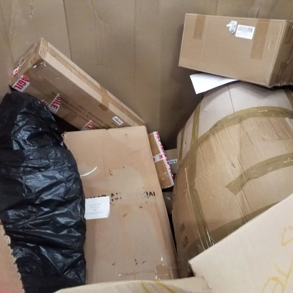 PALLET CONTAINING ASSORTED PRODUCTS INCLUDING OFFICE CHAIRS, PLAYPEN, FOLDABLE BED RAIL & BRITISH TRAVELLER SUITCASE