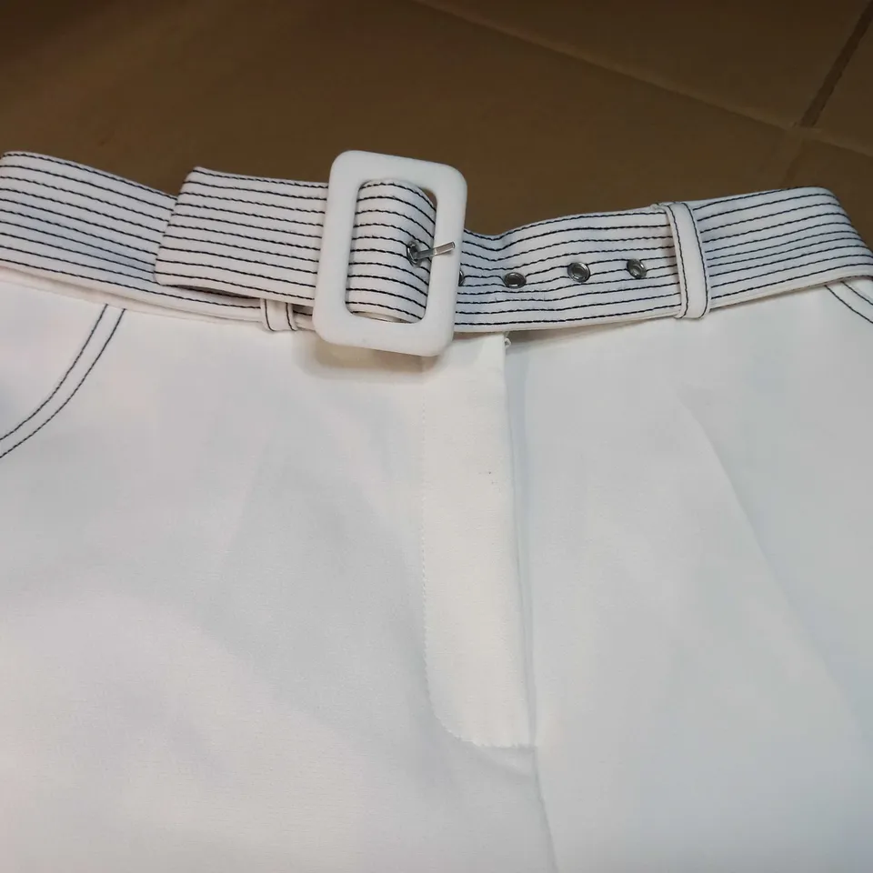 RIVER ISLAND WHITE BELTED SUIT SHORTS - SIZE 8
