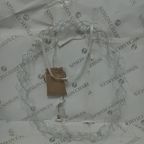 OUTLET K BY KELLY HOPPEN LED LIGHT UP WREATH