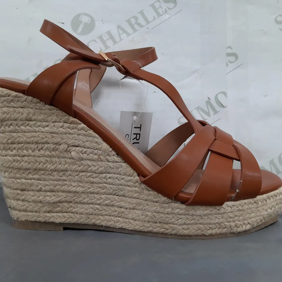 BOXED PAIR OF TRUFFLE COLLECTION OPEN TOE HIGH WEDGE SANDALS IN BROWN SIZE 6