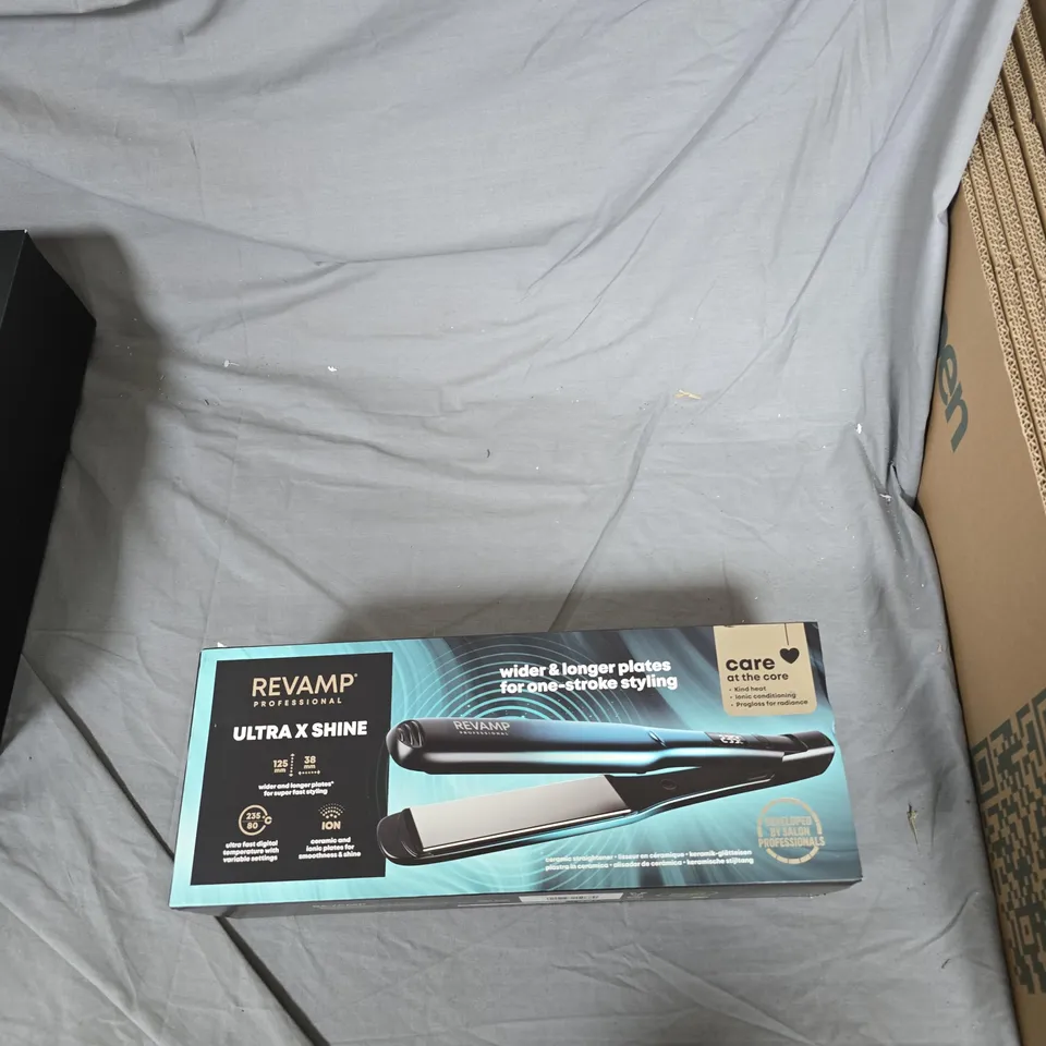 REVAMP ULTRA X SHINE HAIR STRAIGHTENER
