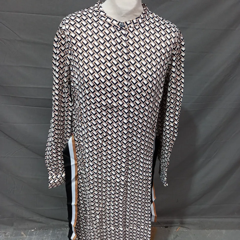 U.S POLO ASSN EGRET DRESS - MEDIUM