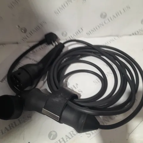 CAR CHARGING CABLE MODEL 2