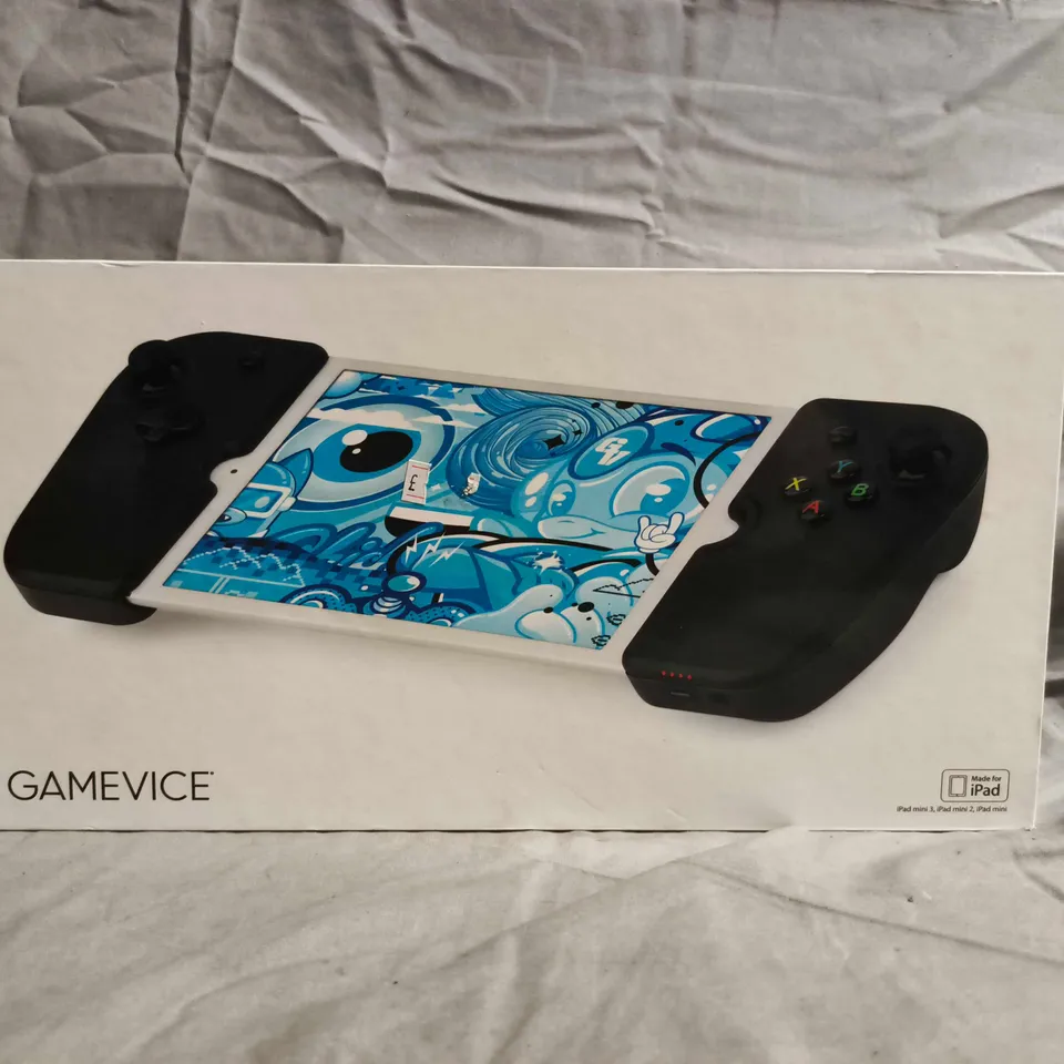 GAMEVICE CONTROLLER FOR IPAD – BOXED