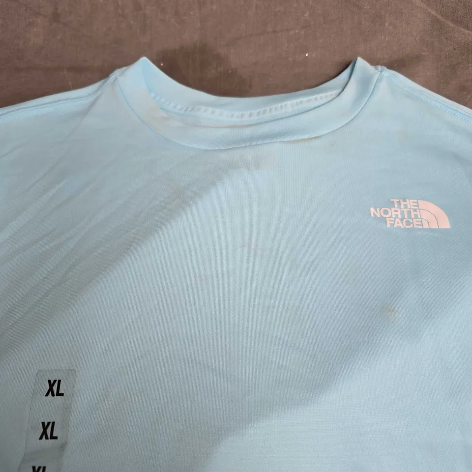 THE NORTH FACE BOYS TEE IN BLUE SIZE XL