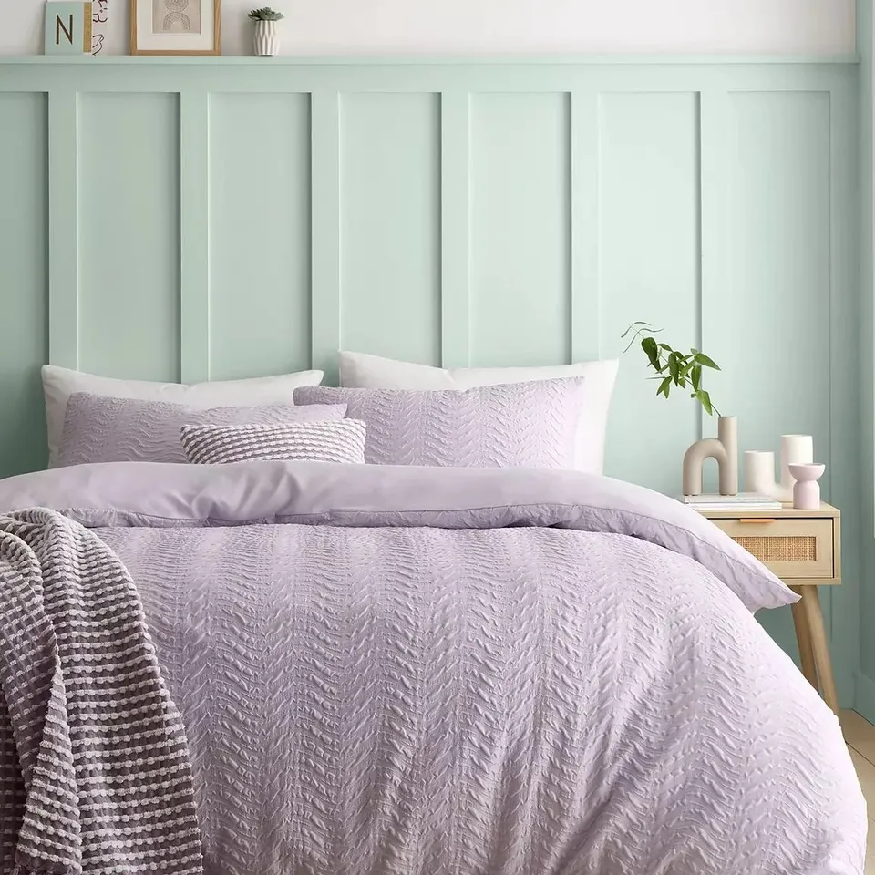 CATHERINE LANSFIELD HEATSET WAVE DUVET SET - LILAC KING SIZE
