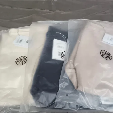 APPROXIMATELY 20 BRASS MONKEY JOGGERS IN VARIOUS SIZES & COLOURS 