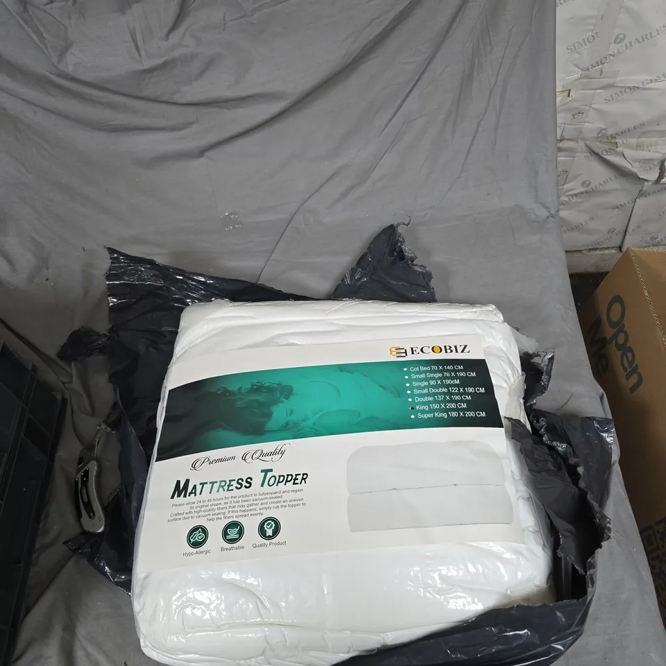 ECOBIZ MATTRESS TOPPER KING SIZE  – WHITE PACKAGING, SEALED