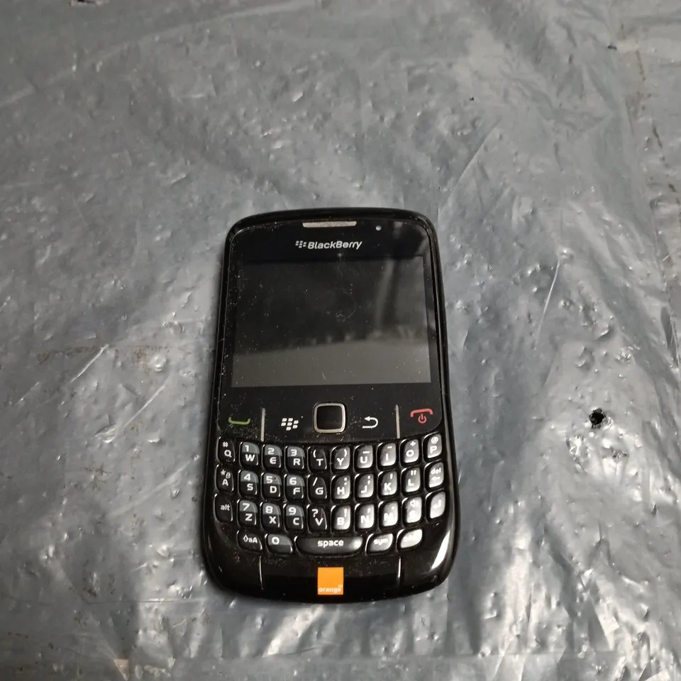 BLACKBERRY SMARTPHONE WITH FULL QWERTY KEYBOARD – ORANGE BRANDING 