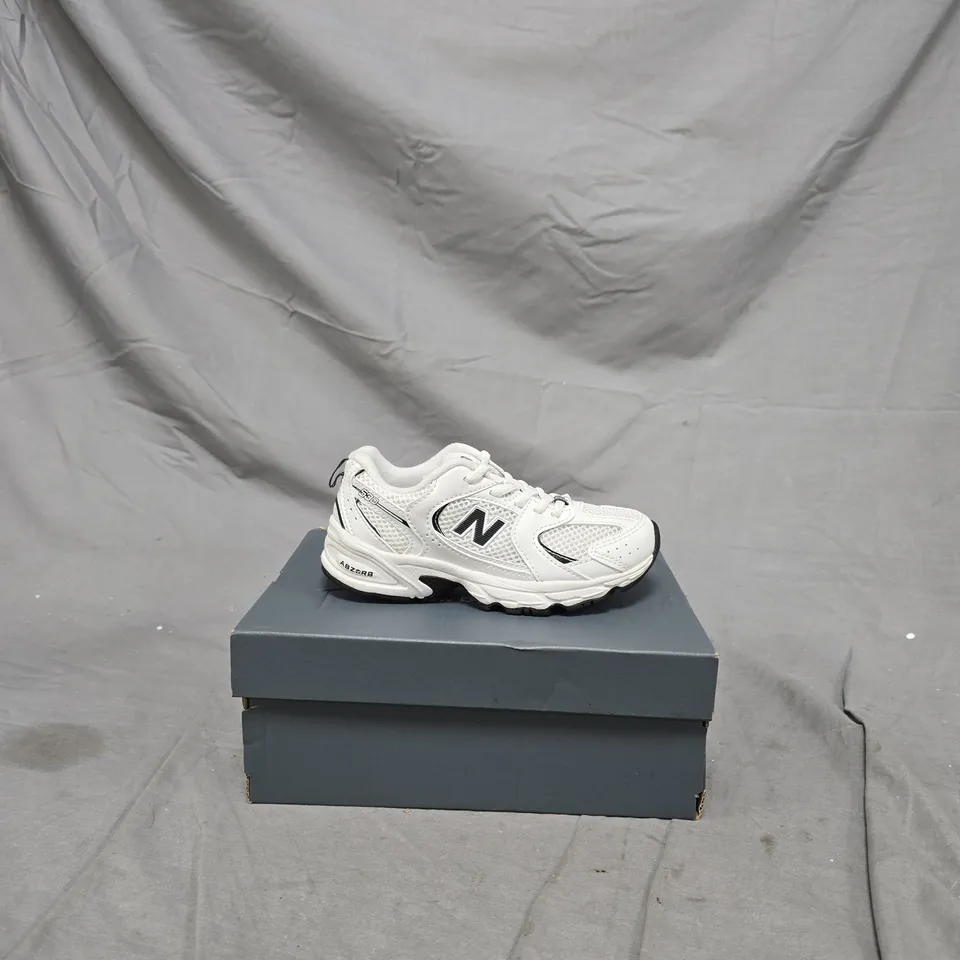 New Balance White Running Shoes – ABZORB cushioning CHILDRENS SIZE 11