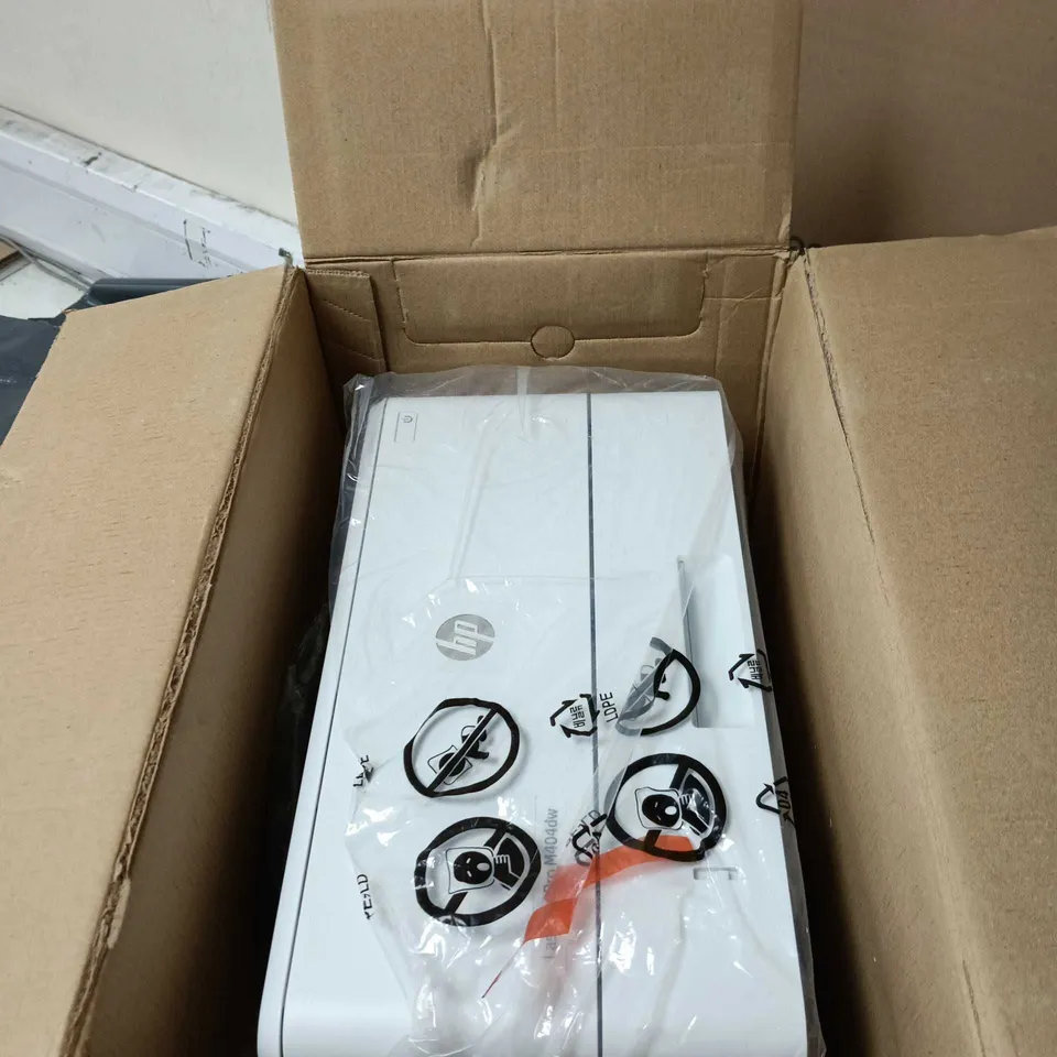 HP LASER JET PRO M404DW PRINTER BOXED WITH PLUG AND ACCESSORIES