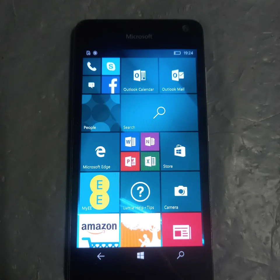 MICROSOFT LUMIA 650 MOBILE PHONE 16GB BLACK