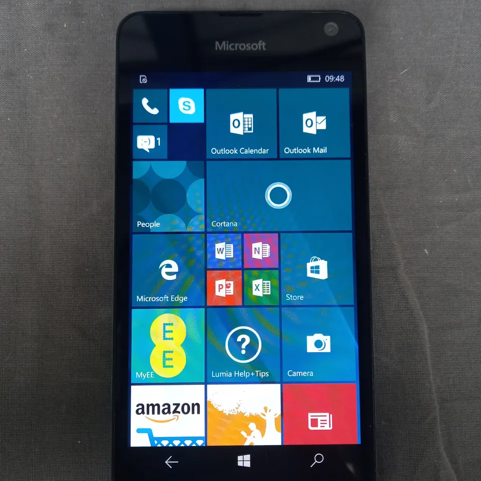 MICROSOFT LUMIA 650 MOBILE PHONE IN BLACK