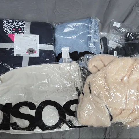 APPROXIMATELY 25 ASSORTED CLOTHING ITEMS IN VARIOUS SIZES, STYLES & COLOURS TO INCLUDE JEANS, TROUSERS, PJ SET, ETC - COLLECTION ONLY