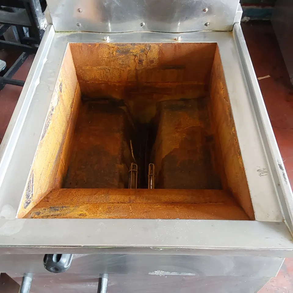 COMMERCIAL WINTERHALTER GAS FRYER 