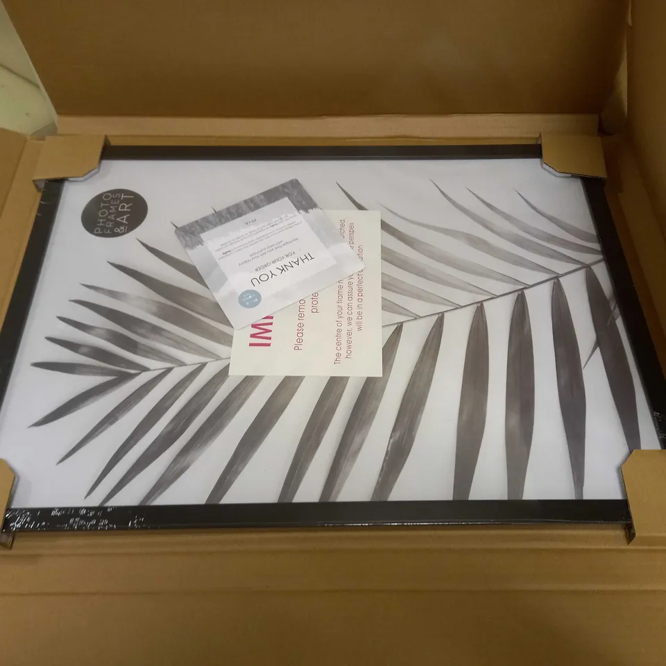 A2 / 59.4 * 42CM FRAME AND ART2 U NEW