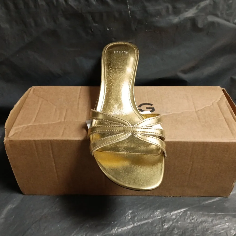 BOXED PAIR OF MNG OPEN TOE LOW HEEL SANDALS IN METALLIC GOLD SIZE EU 38