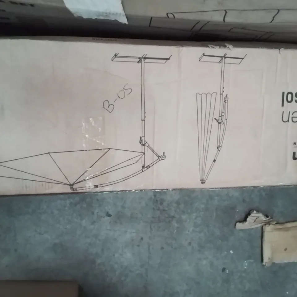 BOXED GARDEN PARASOL WITH COVER 