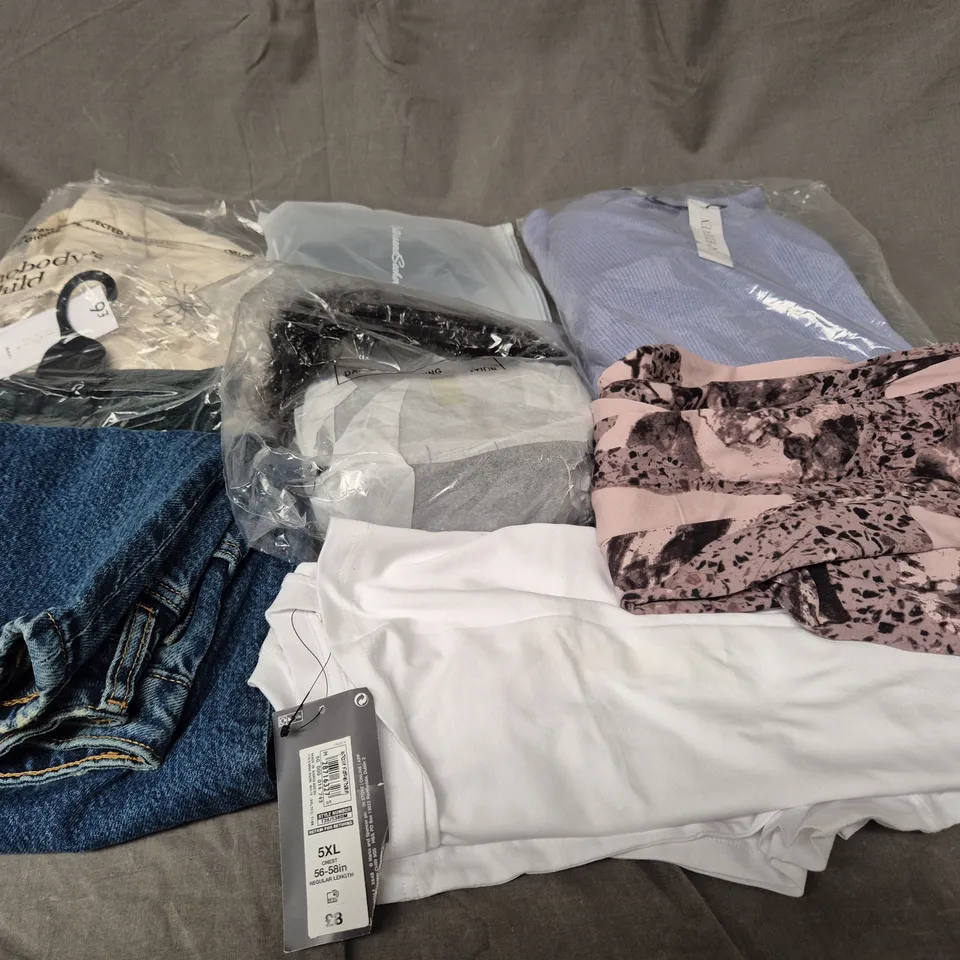 LARGE BOX OF APPROXIMATELY 20 ASSORTED CLOTHING ITEMS IN VARIOUS SIZES, STYLES AND COLOUR 
