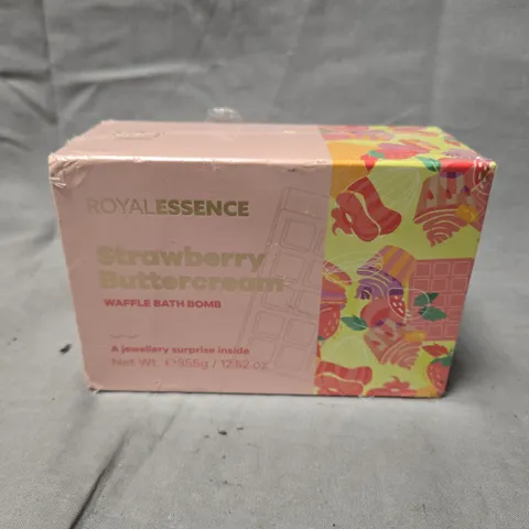 ROYAL ESSENCE STRAWBERRY BUTTERCREAM WAFFLE BATH BOMB – BOXED