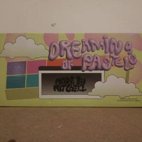 MADE BY MITCHELL DREAMING OF PASTELS COSMETIC PAINT SET