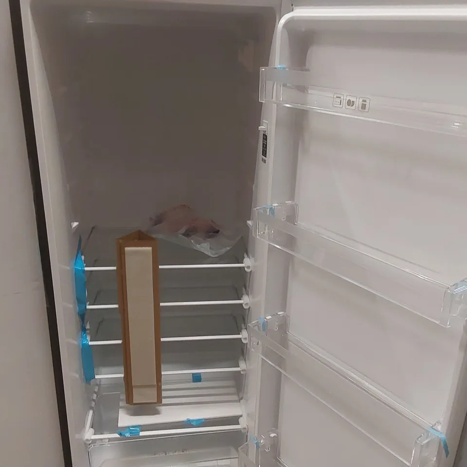 RUSSELL HOBBS UPRIGHT 55CM WIDE LARDER FRIDGE