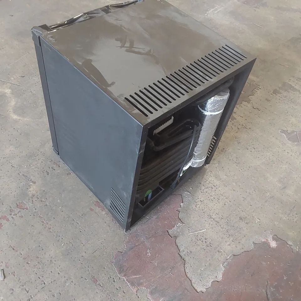 BLIZZARD BMB30 30L MINI BAR FRIDGE
