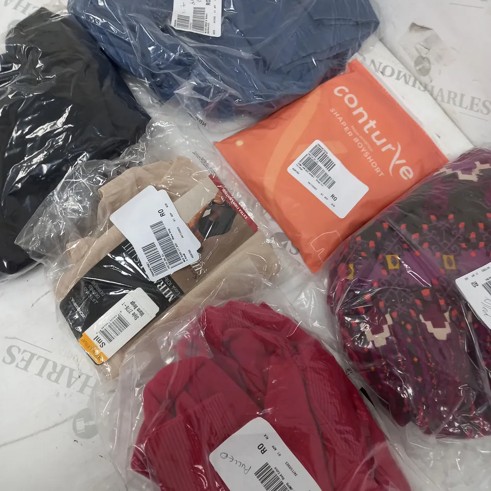 BOX OF APPROXIMATELY 10 CLOTHING ITEMS TO INCLUDE SHAPER SHORTS, MIRACLESUIT, JUMPER ETC