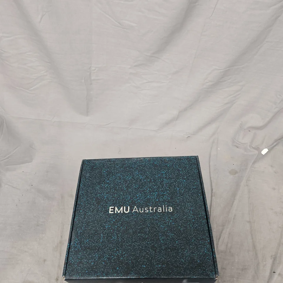 EMU AUSTRALIA BILLINGTON BOOTS – BLACK WATERPROOF SUEDE, MERINO WOOL LINING, UK 6