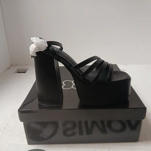 BLACK STRAPPY PLATFORM SANDALS – WOMEN'S SHOES UK 6