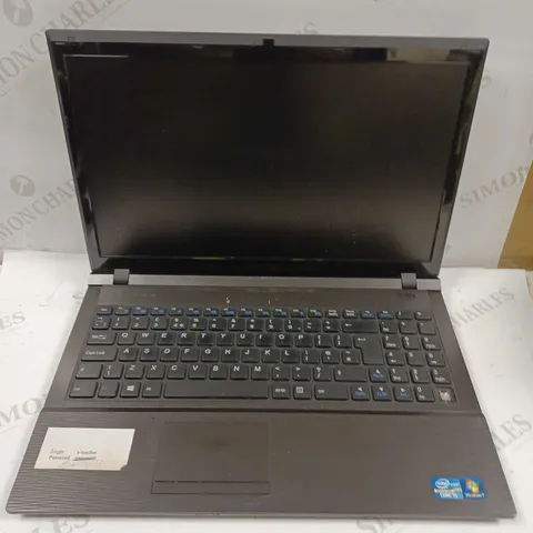 RM NOTEBOOK 320 LAPTOP