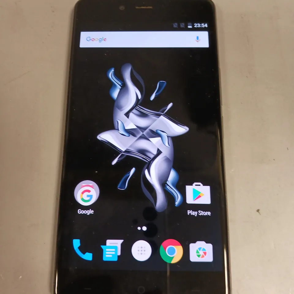 ONE+ E1003 SMARTPHONE 